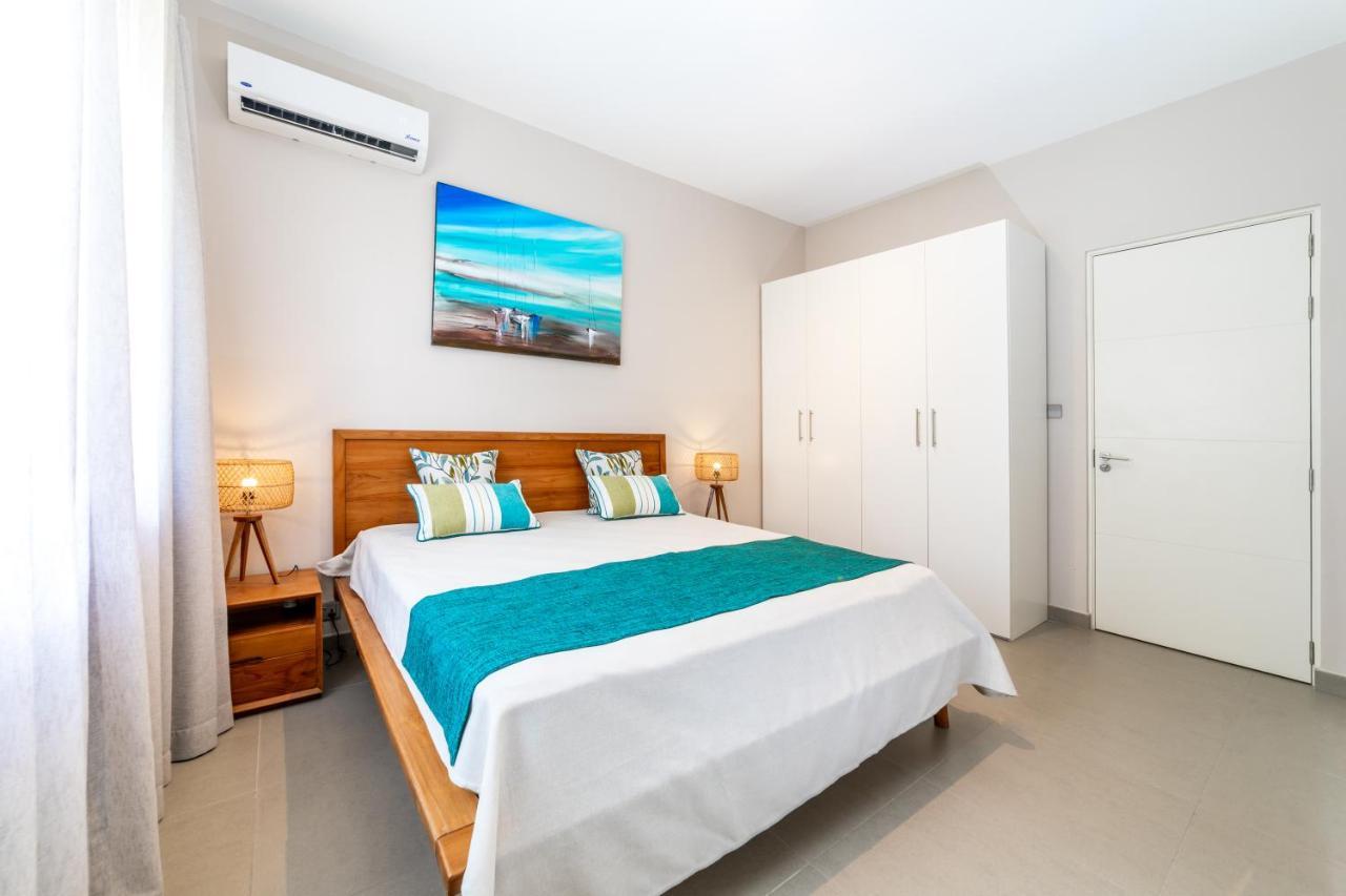 One Bay Residence - Apartment 2 - Apartment In Pereybere 페레이베레 외부 사진
