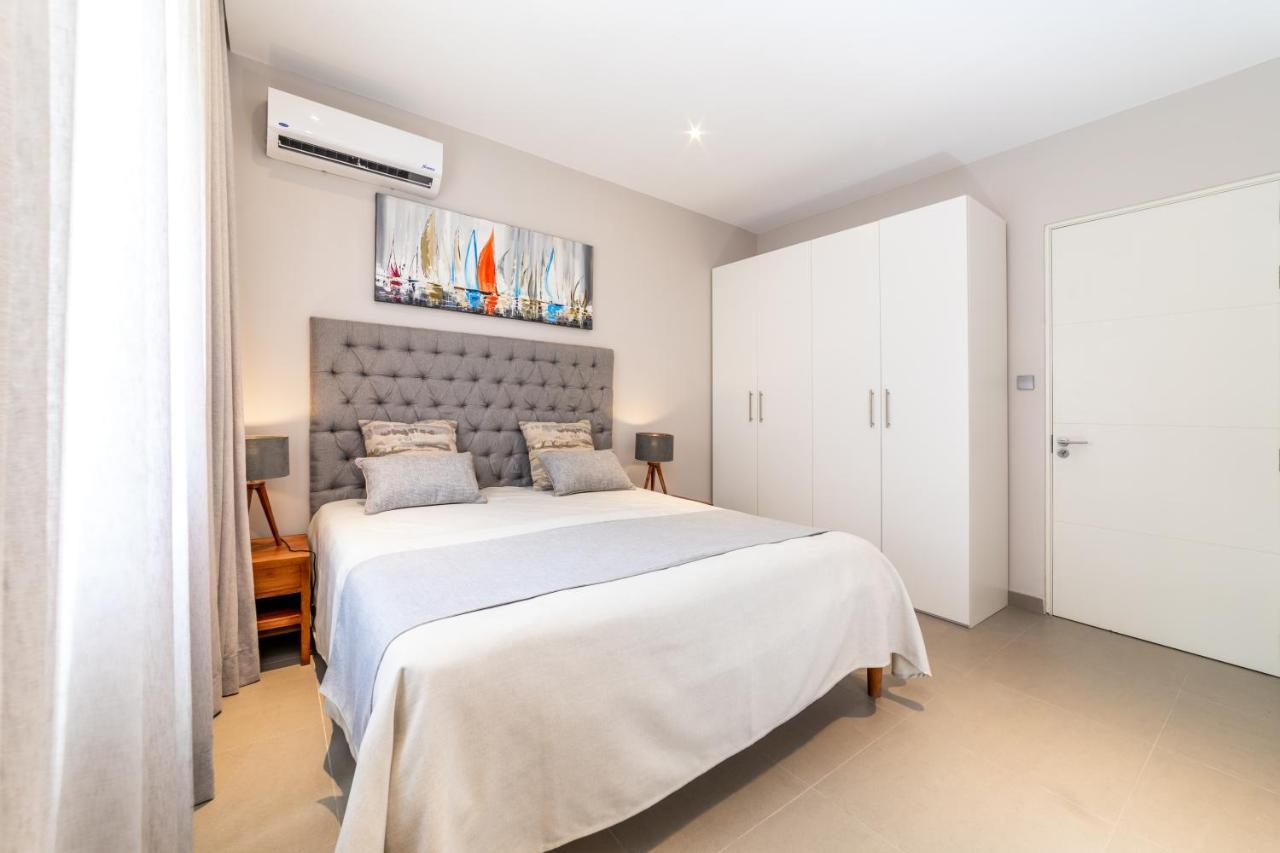One Bay Residence - Apartment 2 - Apartment In Pereybere 페레이베레 외부 사진